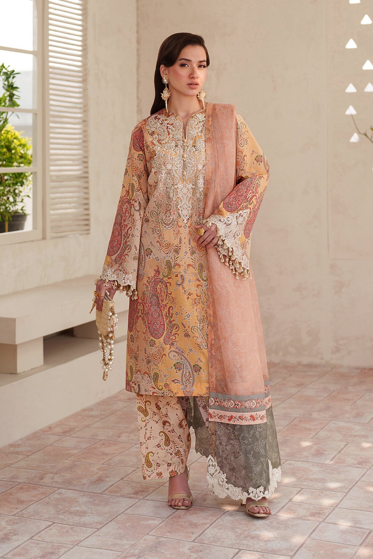 EMBROIDERED LAWN UF-4403