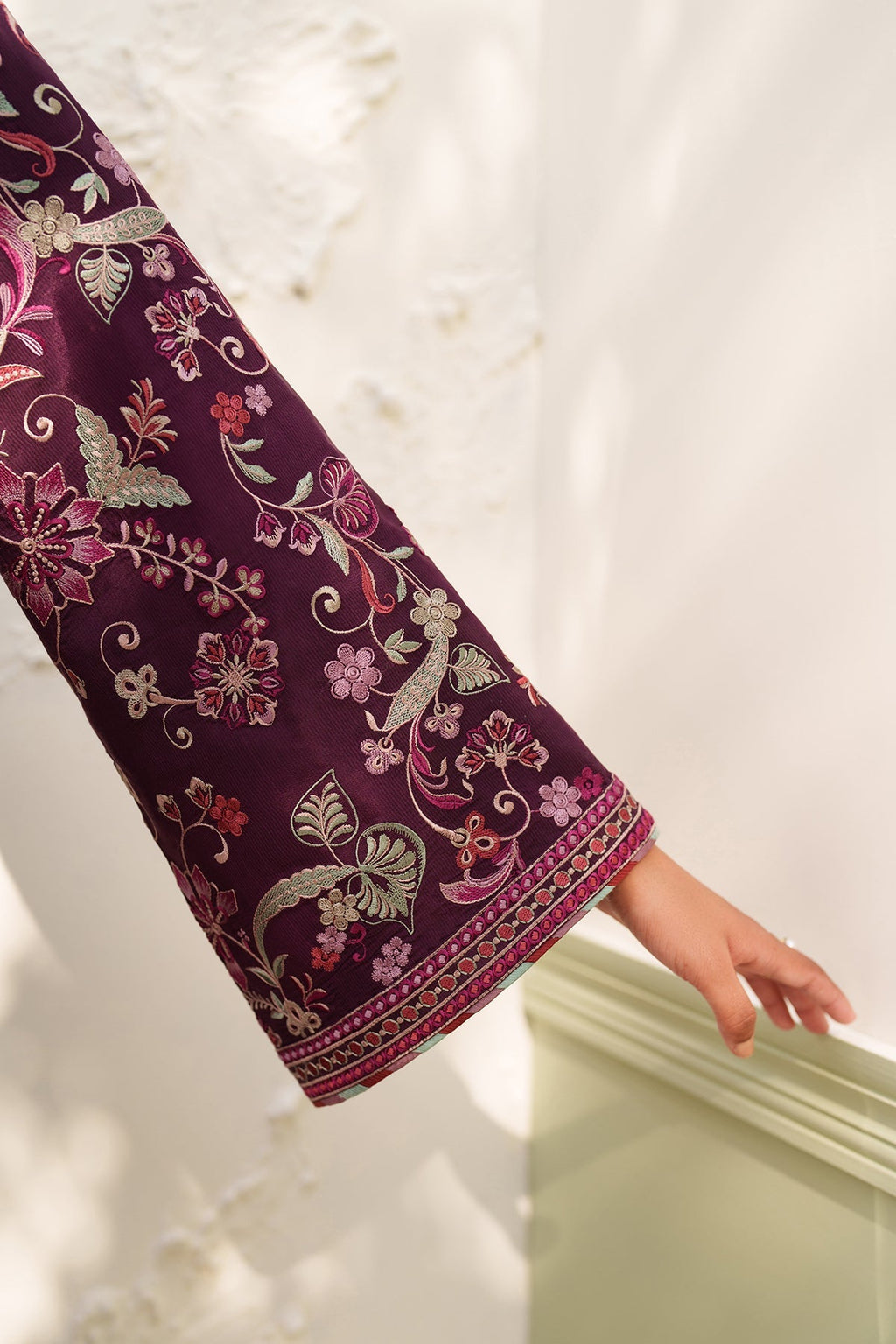 EMBROIDERED RAW SILK UF-4382