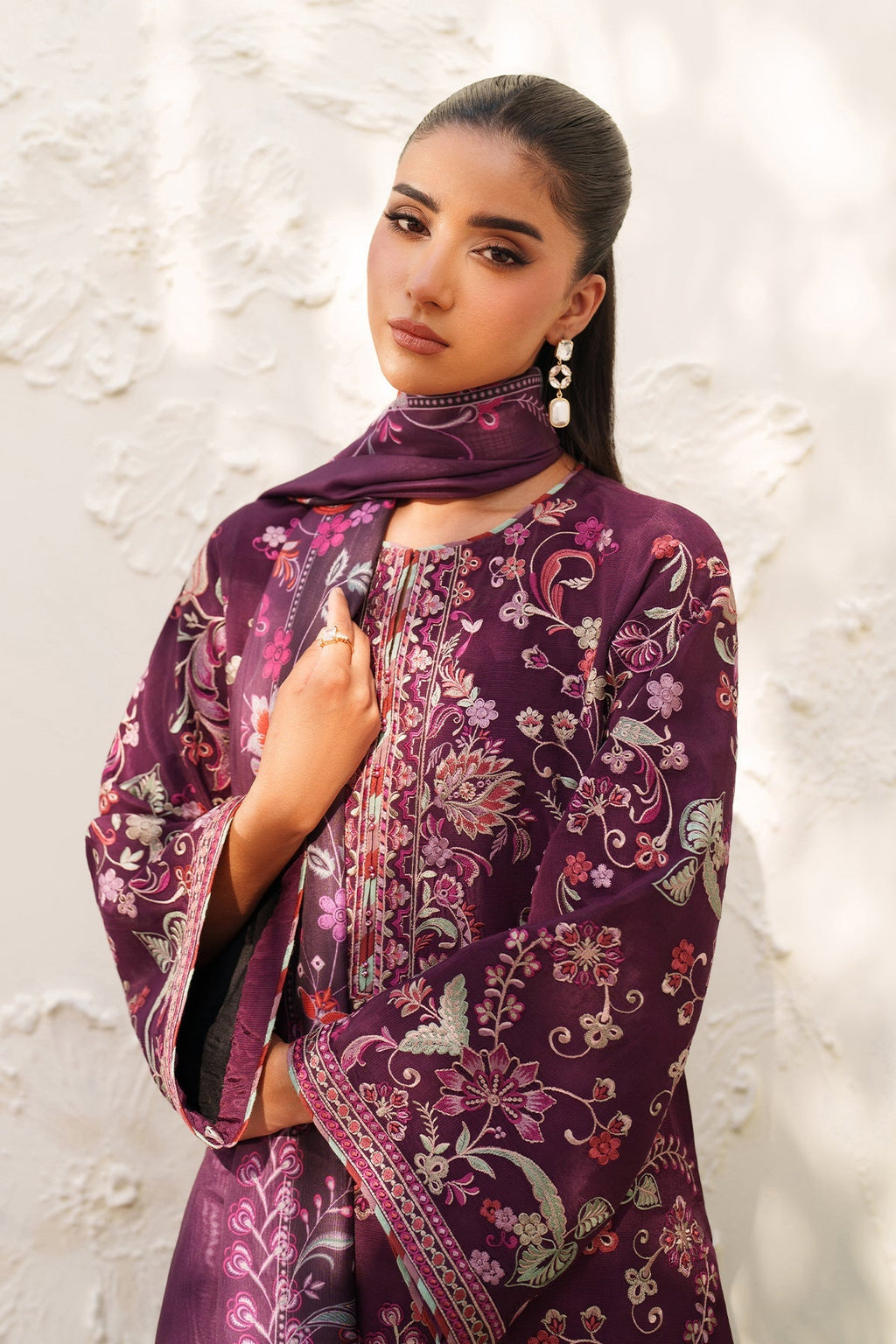 EMBROIDERED RAW SILK UF-4382