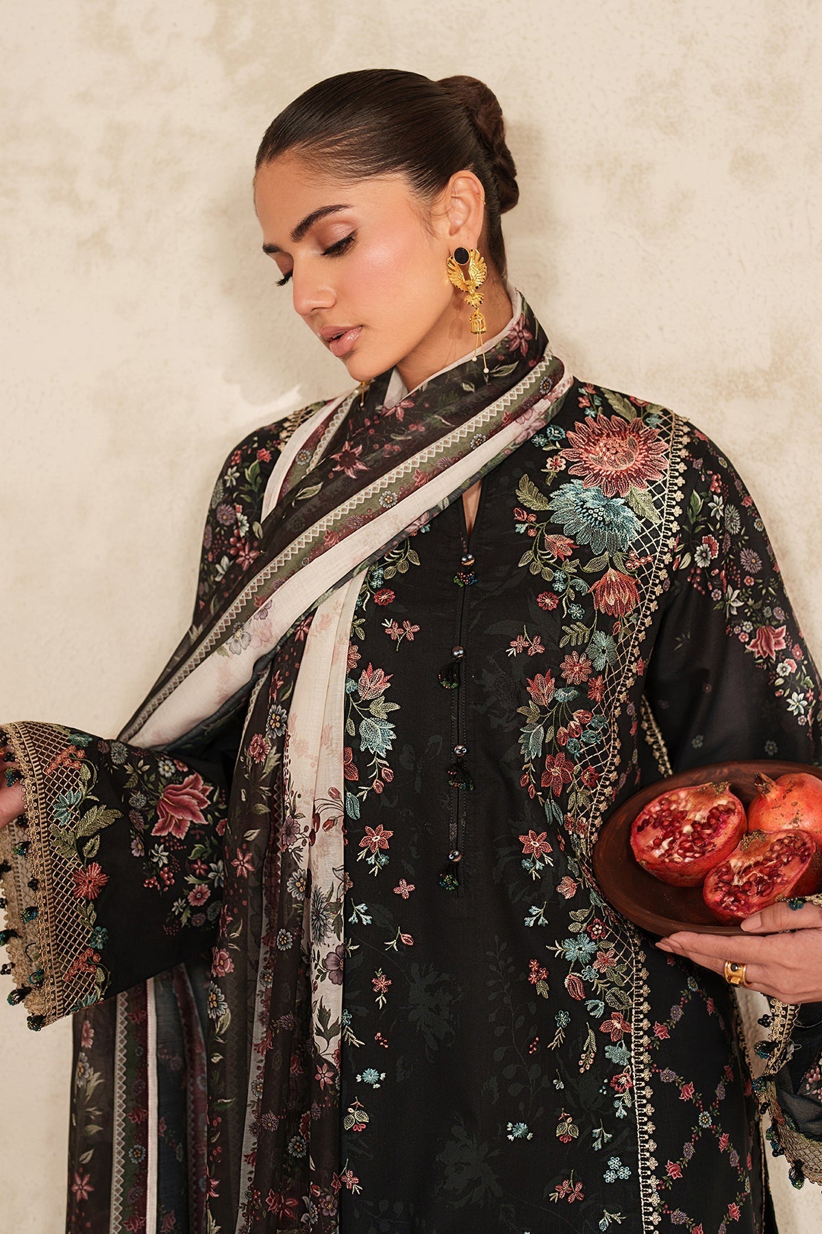 EMBROIDERED LAWN UF-4415