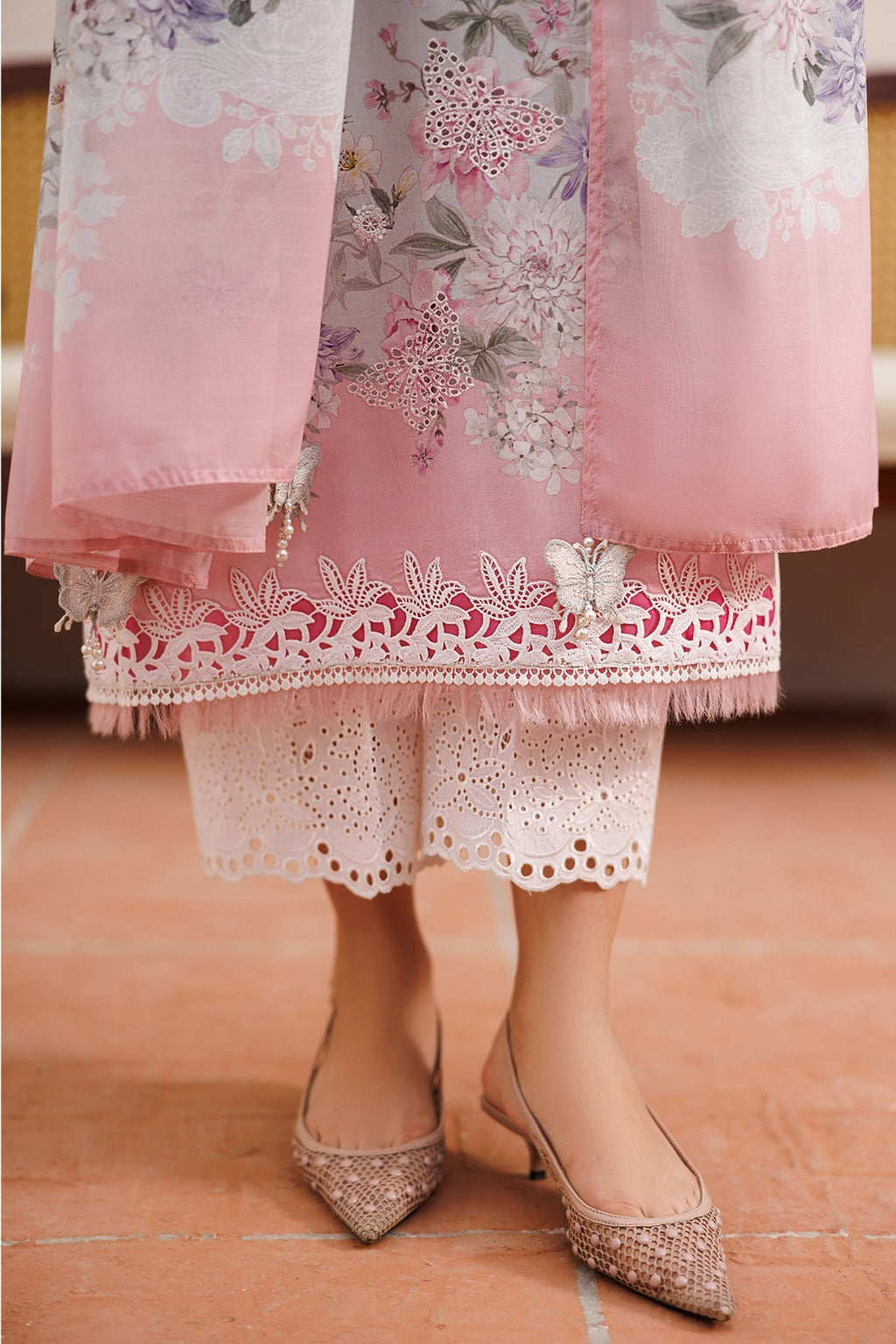 EMBROIDERED LAWN UF-4394