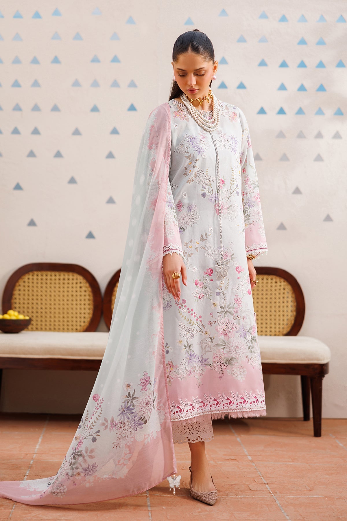 EMBROIDERED LAWN UF-4394