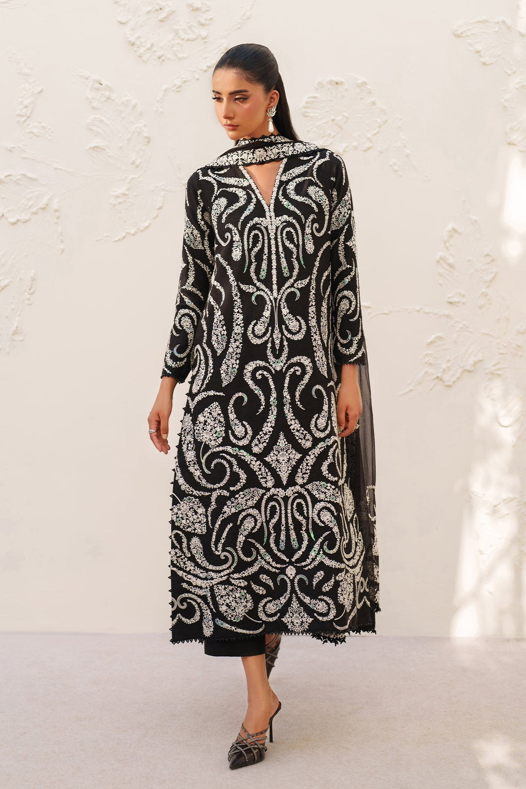 EMBROIDERED RAW SILK UF-4381