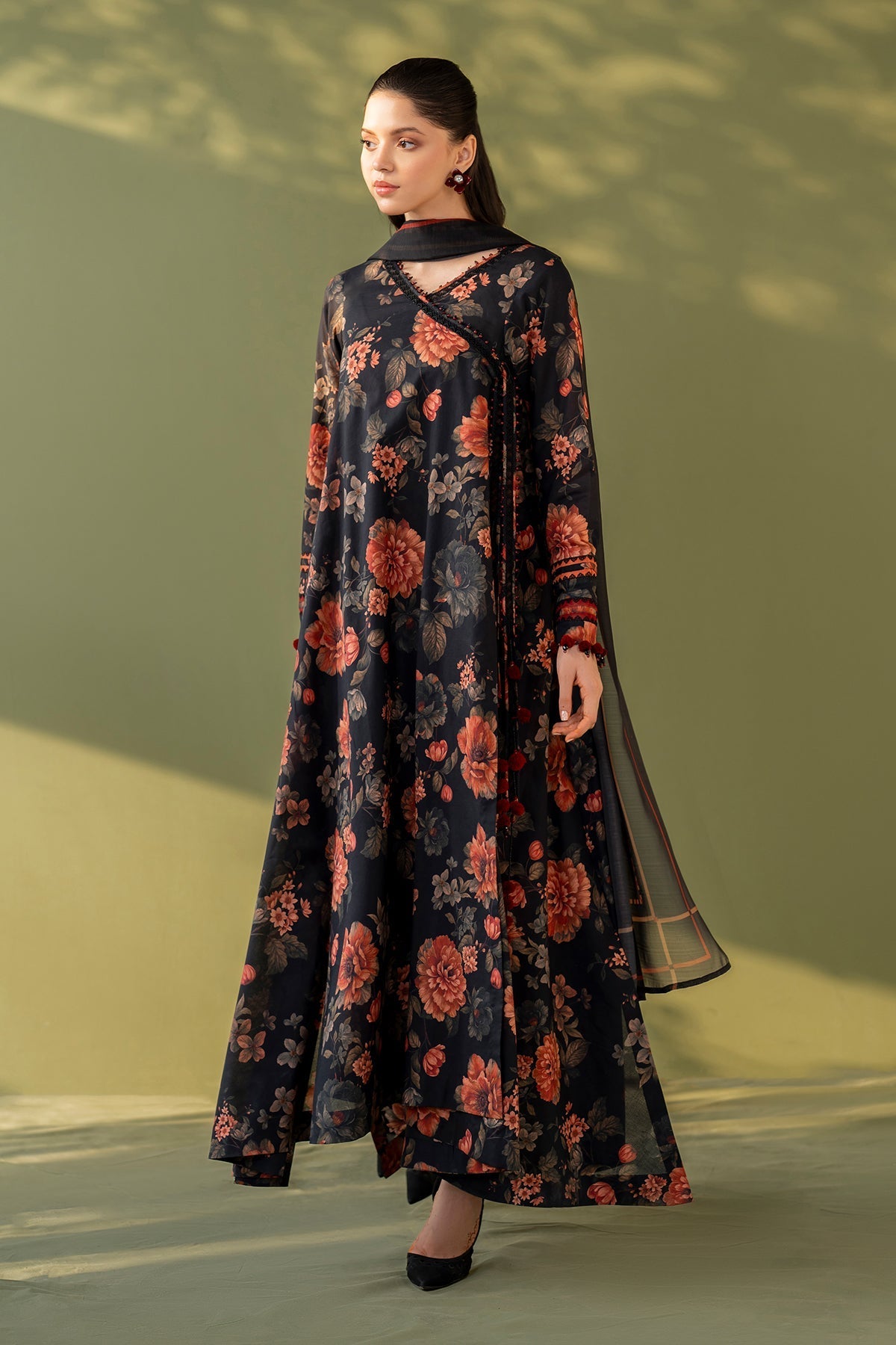 EMBROIDERED LAWN UF-4172